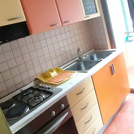 Mango Apartment's *